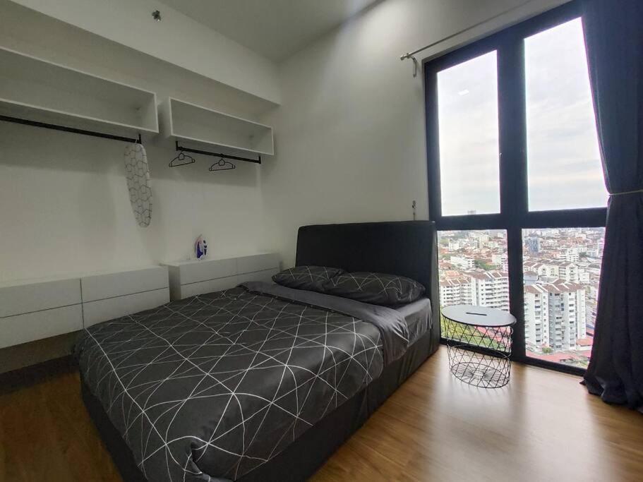 New Georgetown Modern City View 2Br Homestay For 10Pax 无敌美景两房民宿 Beacon Executive Suite 외부 사진